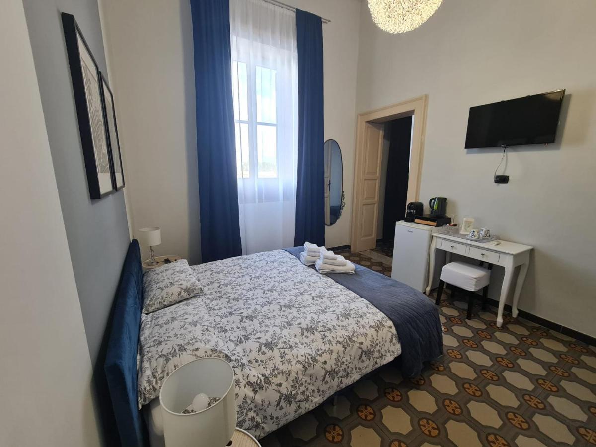 B&B Regina Margherita Brindisi Exteriér fotografie